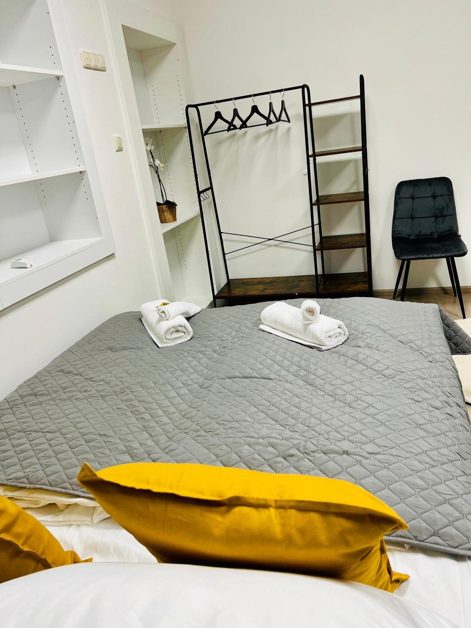 Sh-Apartments-Stylische Fewo Mia - Parken - Wifi ชมาลค์คาลเดิน ภายนอก รูปภาพ